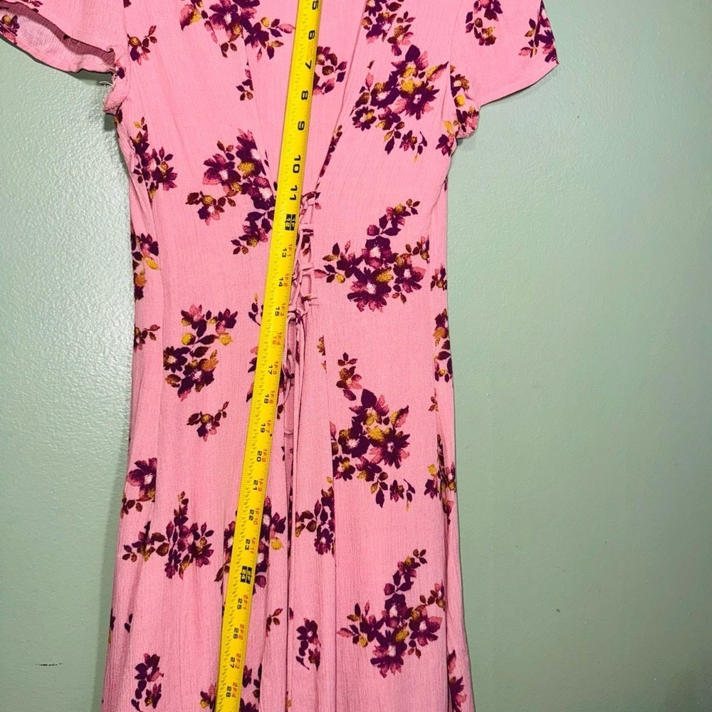 Lulu's Mauve Floral Midi Dress - Picture 6 of 7